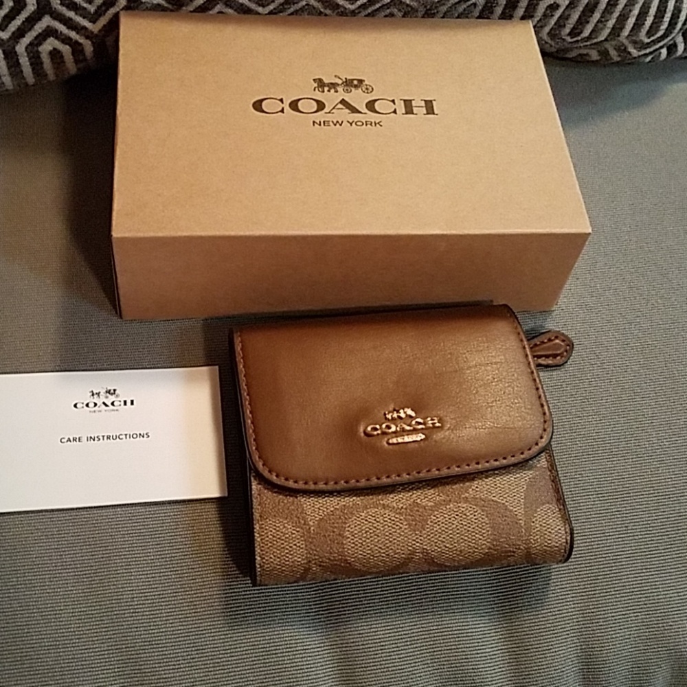 Small Coach Wallet